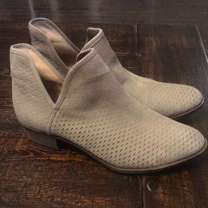 Lucky brand leather booties SZ12 *fits like an 11!